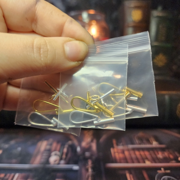 Jewelry - Brooch To Pendant Coverters Assorted Pack Of 4